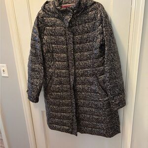 Lands' End Down Women's Textured Black and Gray Puffer Jacket large